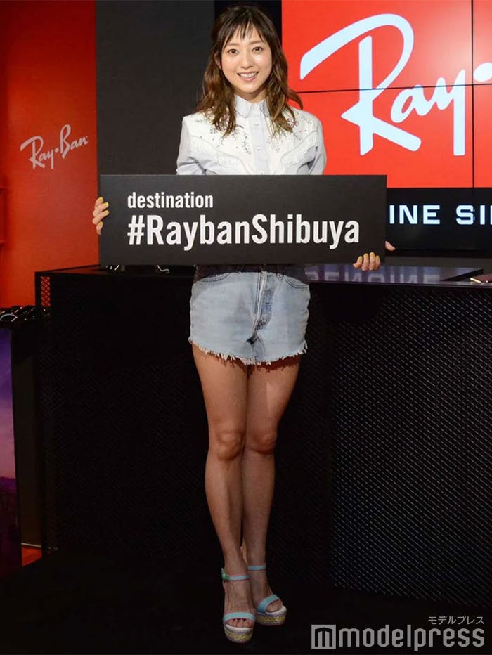 伊藤千晃 (C)モデルプレス