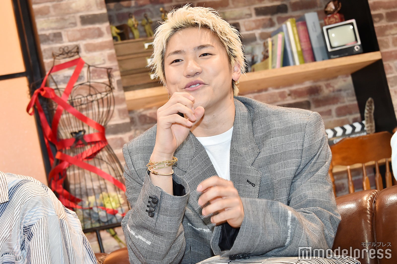 “仲良し”関口メンディーと飲みながら反省会したことを嬉しそうに話す小森隼（C）モデルプレス