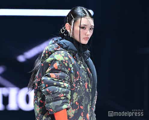 櫻坂46山崎天、派手柄×ビジュー盛りヘアが強烈インパクト 個性派アイテム着こなす【TGC2025S/S】
