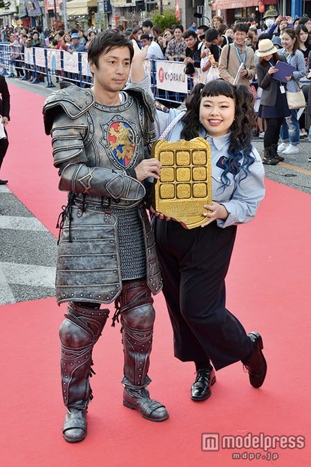 (左から)徳井義実&渡辺直美