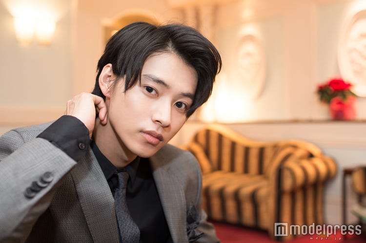 トドメの接吻 山崎賢人インタビュー 陸王 からの振り幅がすごいホスト役で 独特すぎるキス 菅田将暉と再共演の心境も語る モデルプレス トドメの接吻 山崎賢人インタビュー 陸王 からの振り幅がすごいホスト役で 独特すぎるキス 菅田将暉と再共演の心境も語る モデルプレス