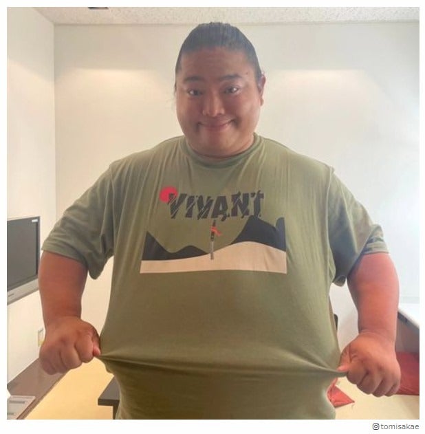 「VIVANT」出演で話題・富栄ドラム、幼少期ショット公開「笑顔が変わらない」「貴重な写真」の声