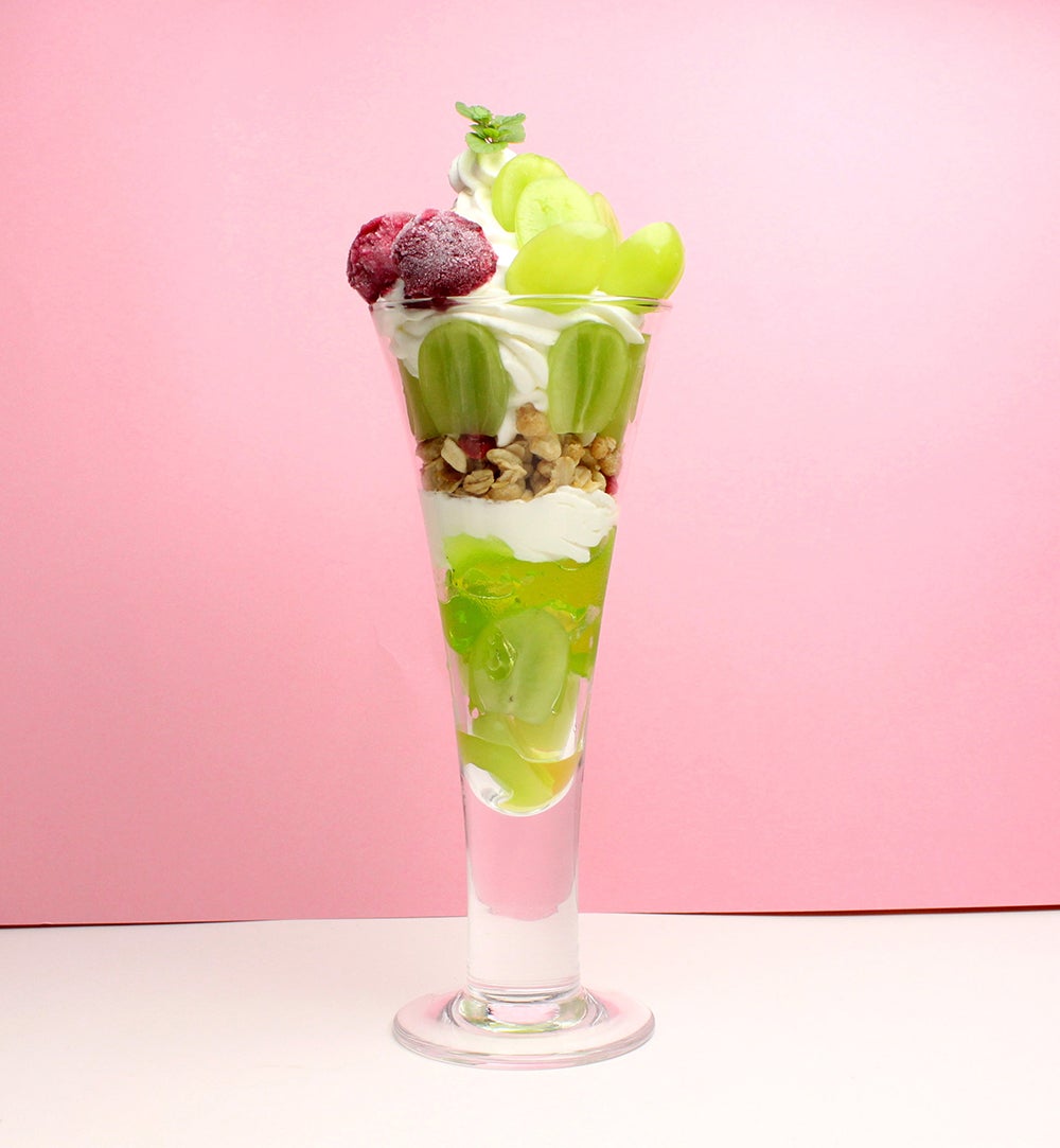 シャインマスカットパフェ　￥1,500／画像提供：LIFEstyle