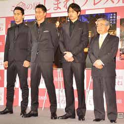 （左から）小林直己、AKIRA、青柳翔、溝口善兵衛島根県知事