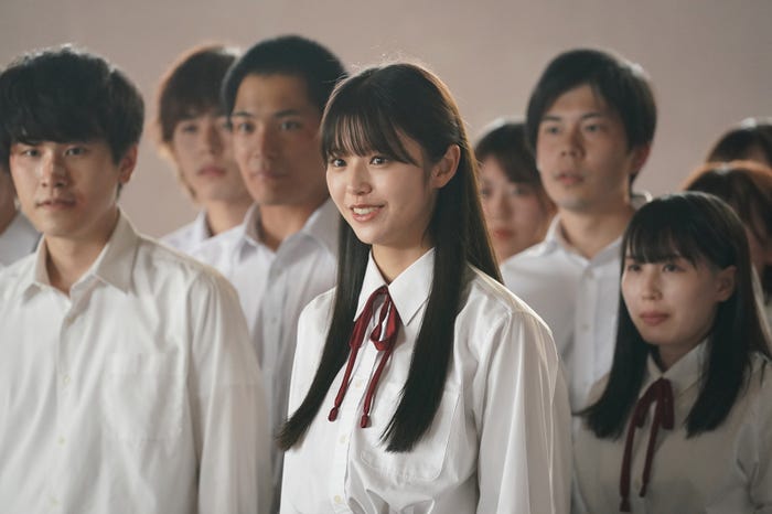 (中央)鈴木ゆうか/「ナンバMG5」最終話より(C)フジテレビ