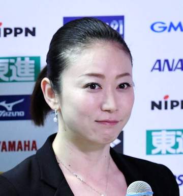 「べっぴんさん揃い」「美しい♥」 バド女子・陣内貴美子さんを“肩幅チーム”が囲んでランチ SNS「キレイで強そうです！」とネーミングも好評