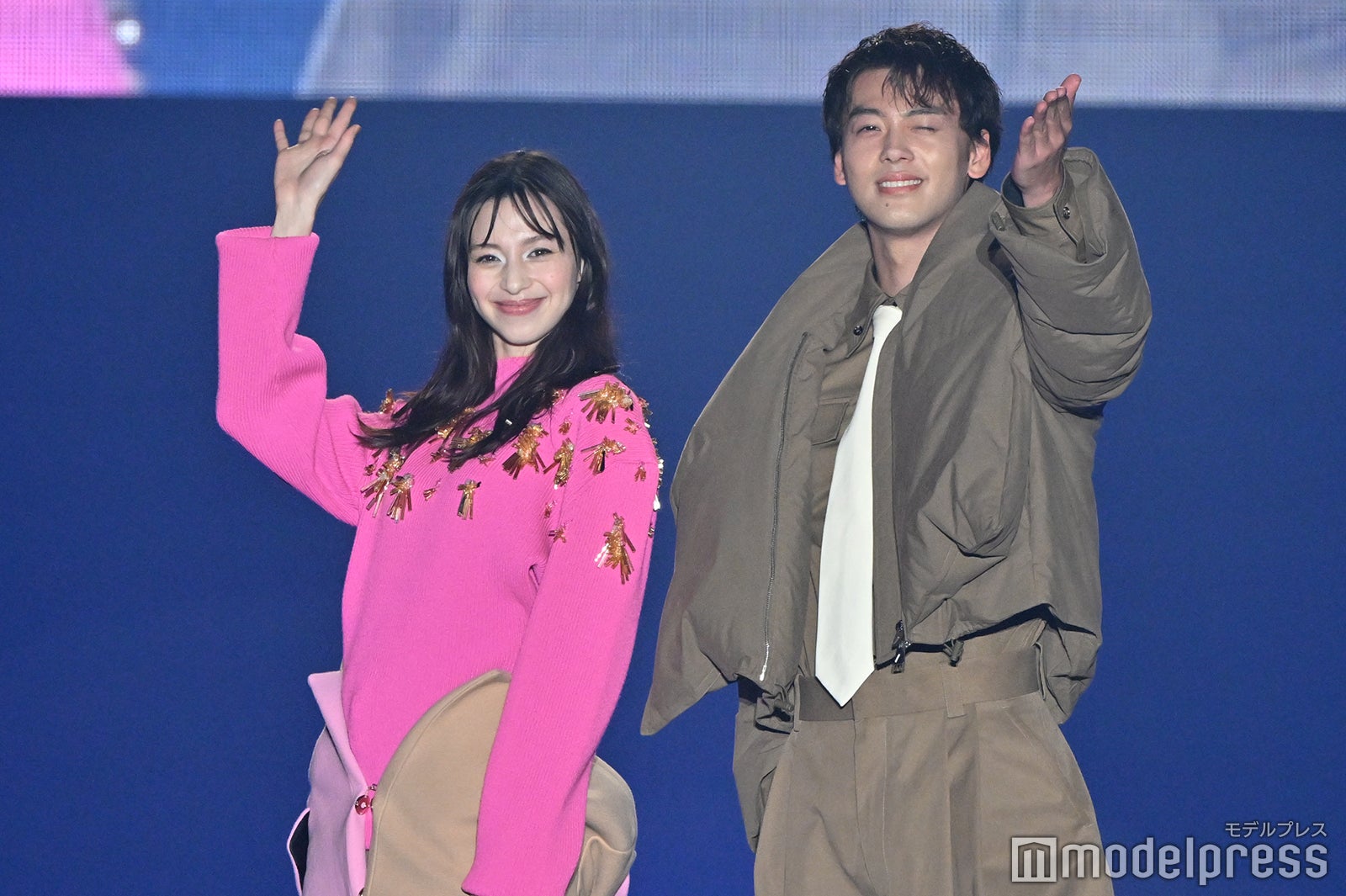 中条あやみ、竹内涼真（C）モデルプレス