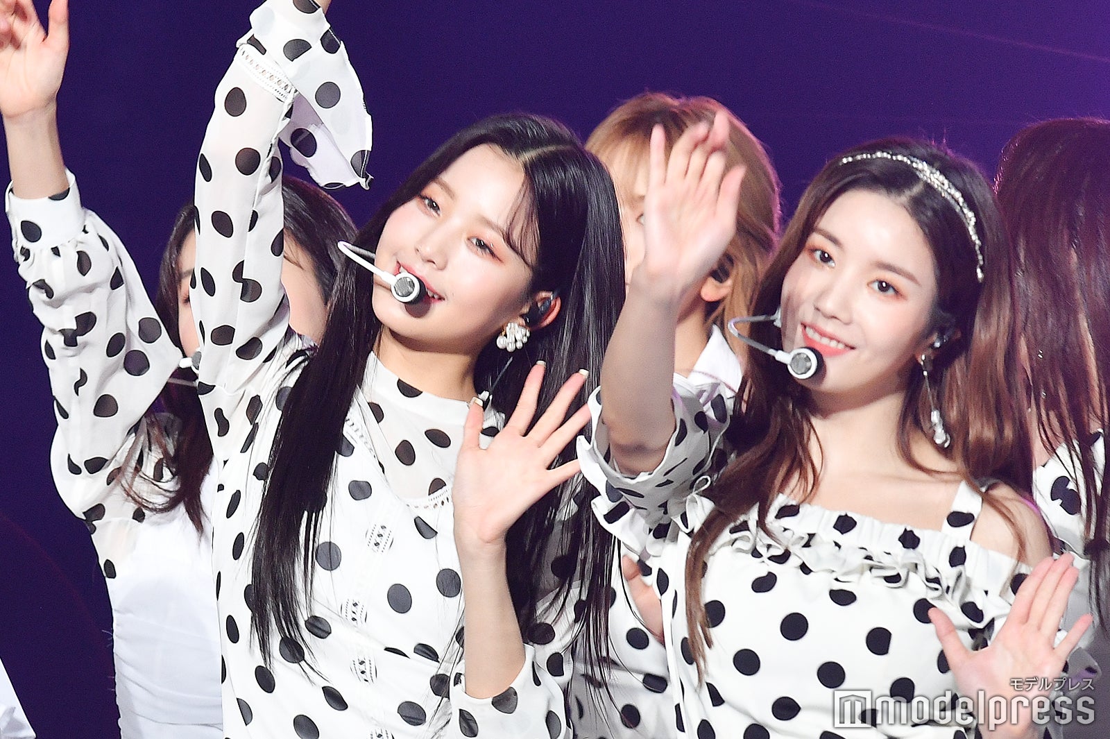 IZ＊ONE（C）モデルプレス