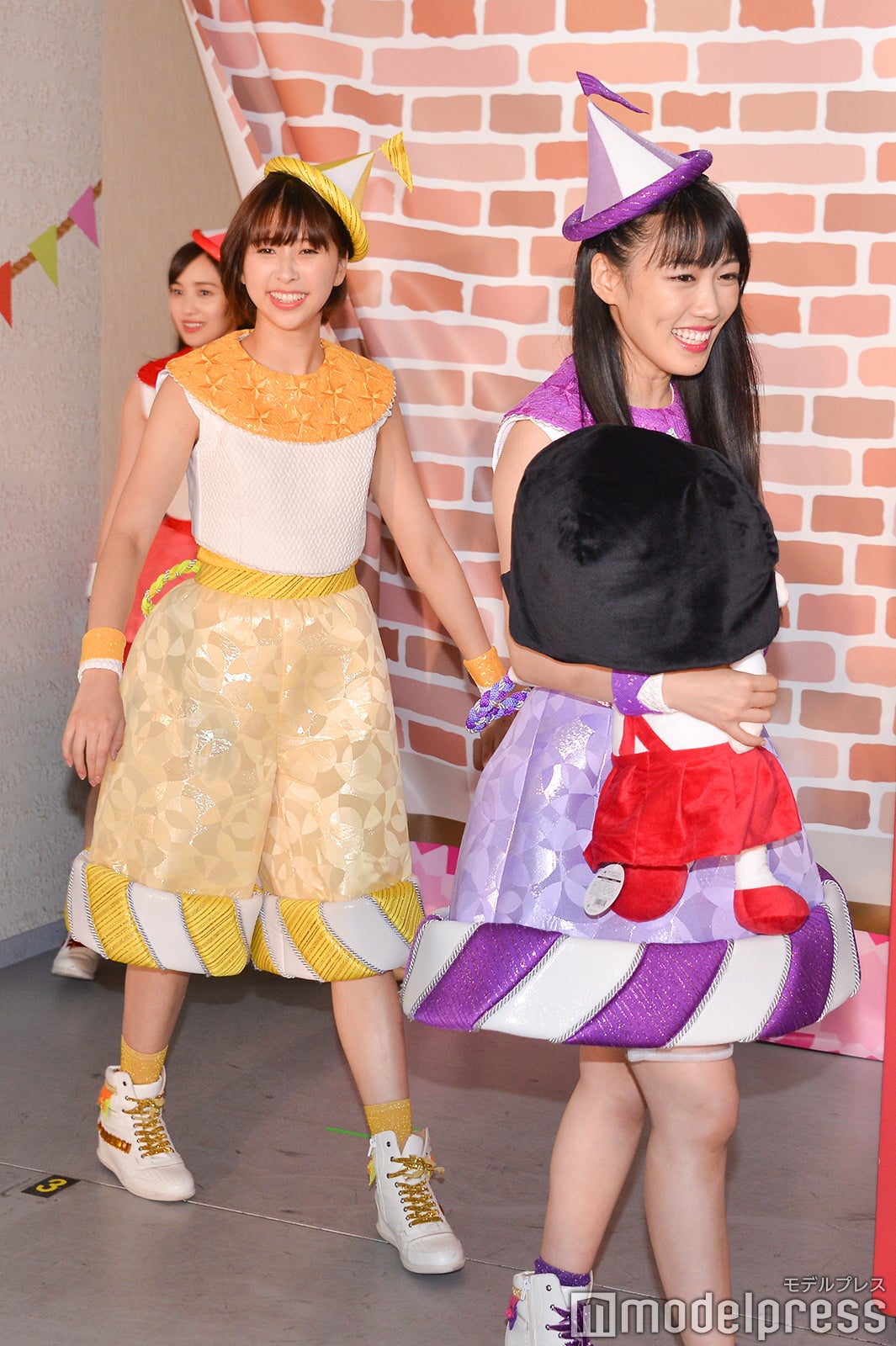 玉井詩織、高城れに （C）モデルプレス