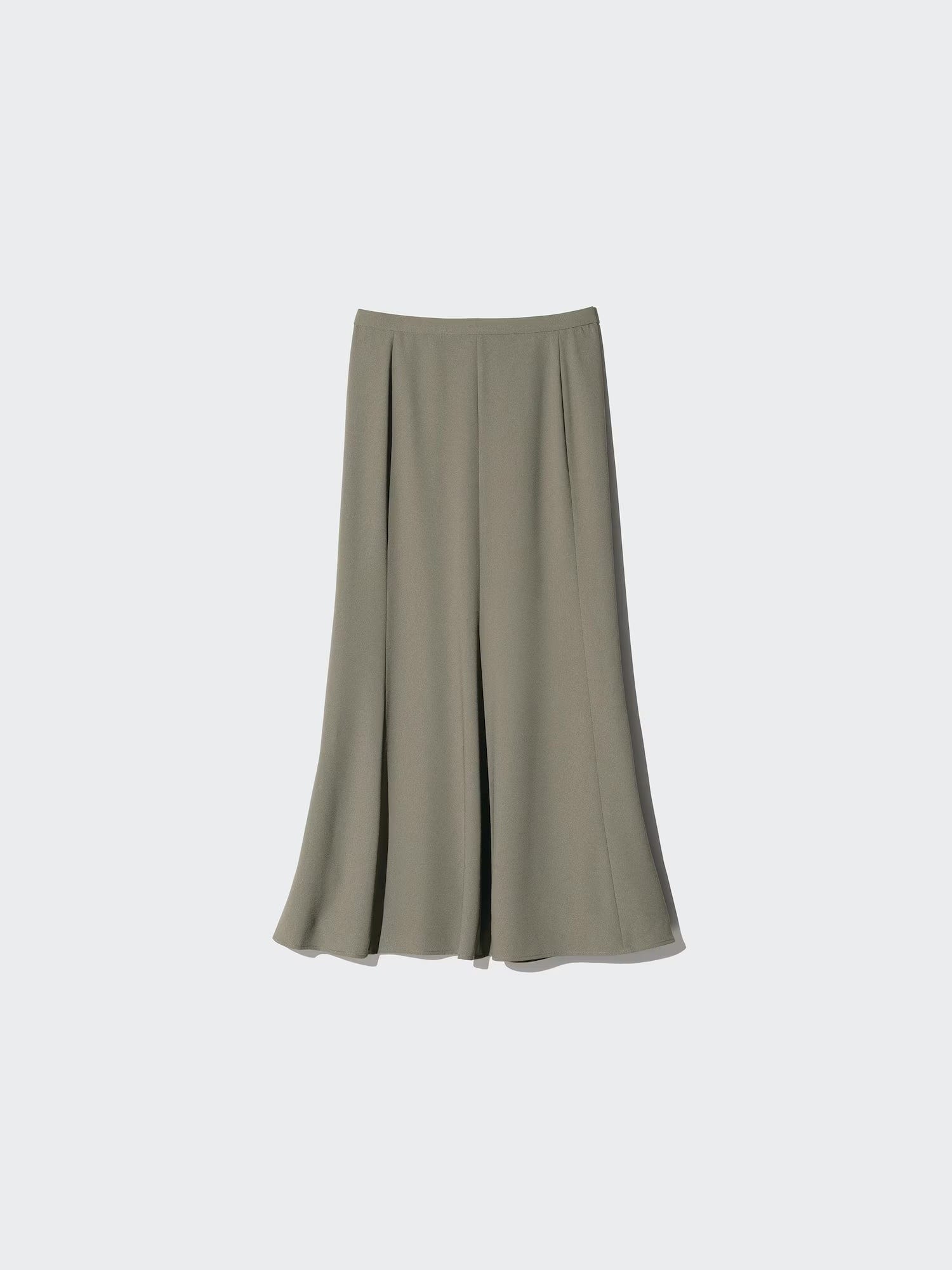 ユニクロ マーメイドマキシスカート 3990円(税込)