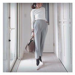 大人女子でも着こなせる★子供っぽさゼロなホワイトトップスコーデ