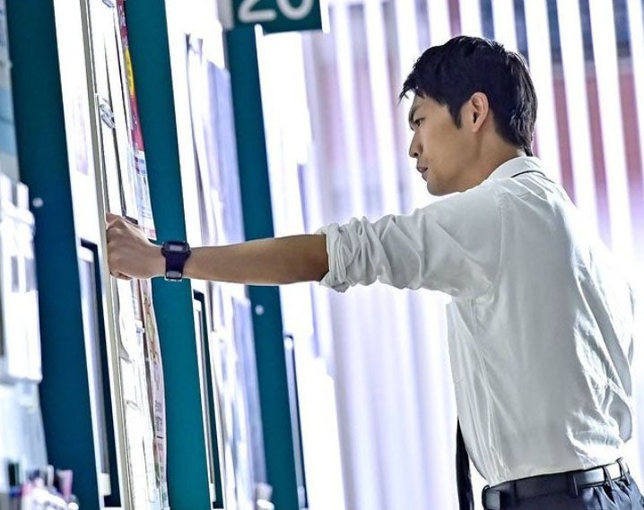 松下洸平の“壁ドン”ショットに「すでに胸キュン」の声