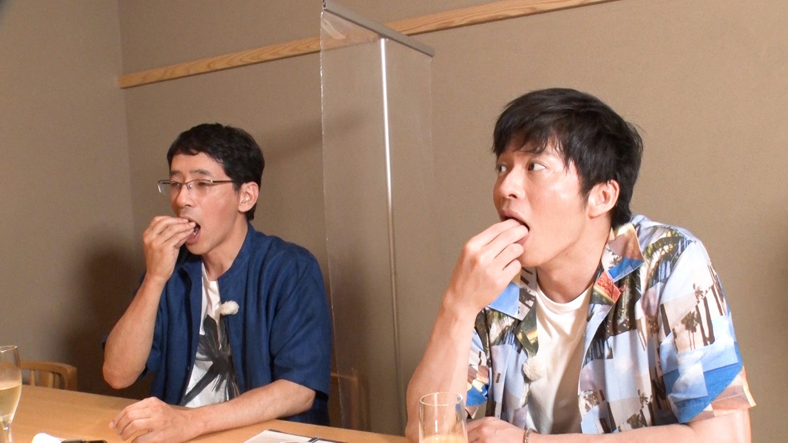 （左から）野間口徹、田中圭 （C）フジテレビ