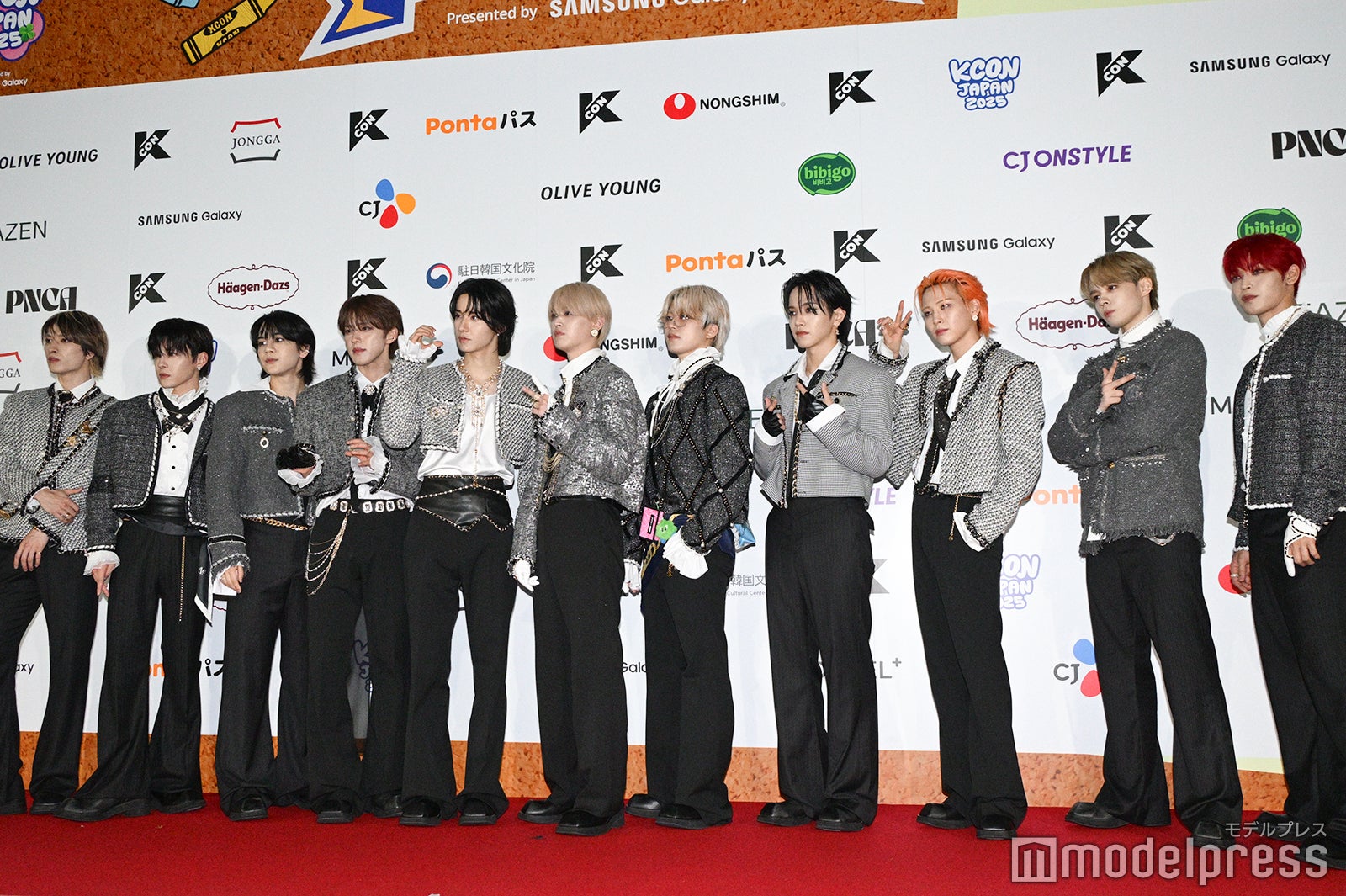 JO1／金城碧海、川西拓実、豆原一成、河野純喜、佐藤景瑚、白岩瑠姫、木全翔也、大平祥生、川尻蓮、鶴房汐恩、與那城奨（C）モデルプレス