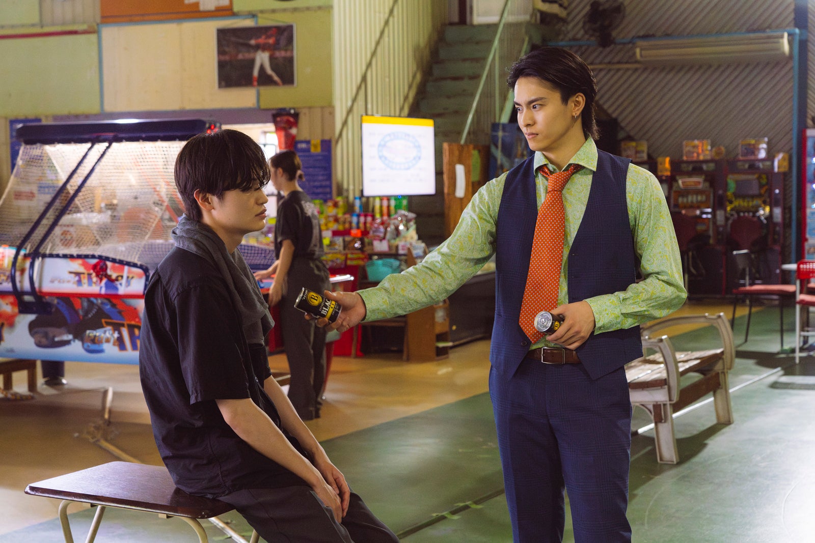 西垣匠、高野洸「顔に泥を塗る」最終話（C）テレビ朝日