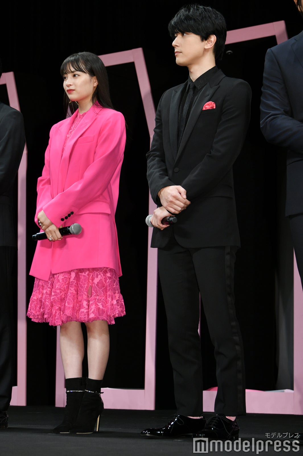 広瀬すず、吉沢亮 （C）モデルプレス