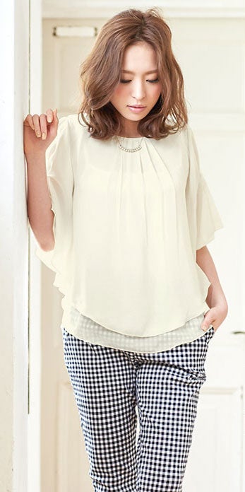 シフォンドルマントップス「Pierrot」2,344円（税込）／画像提供：Pierrot