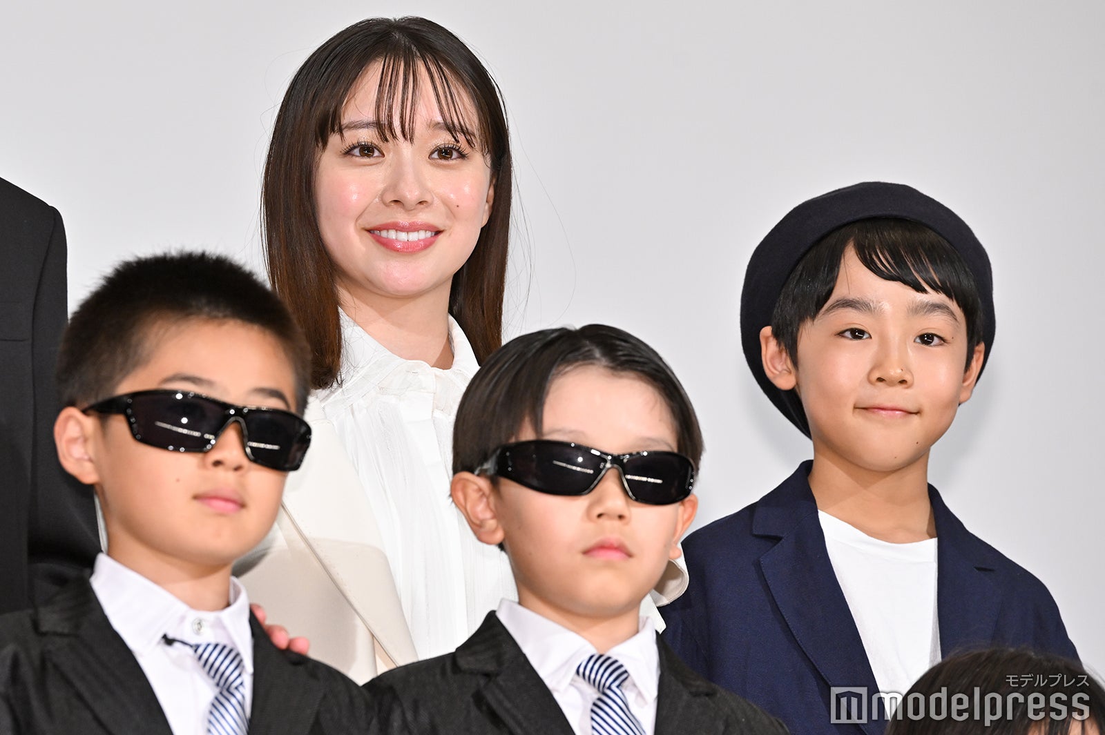 田鍋梨々花、川原瑛都（C）モデルプレス