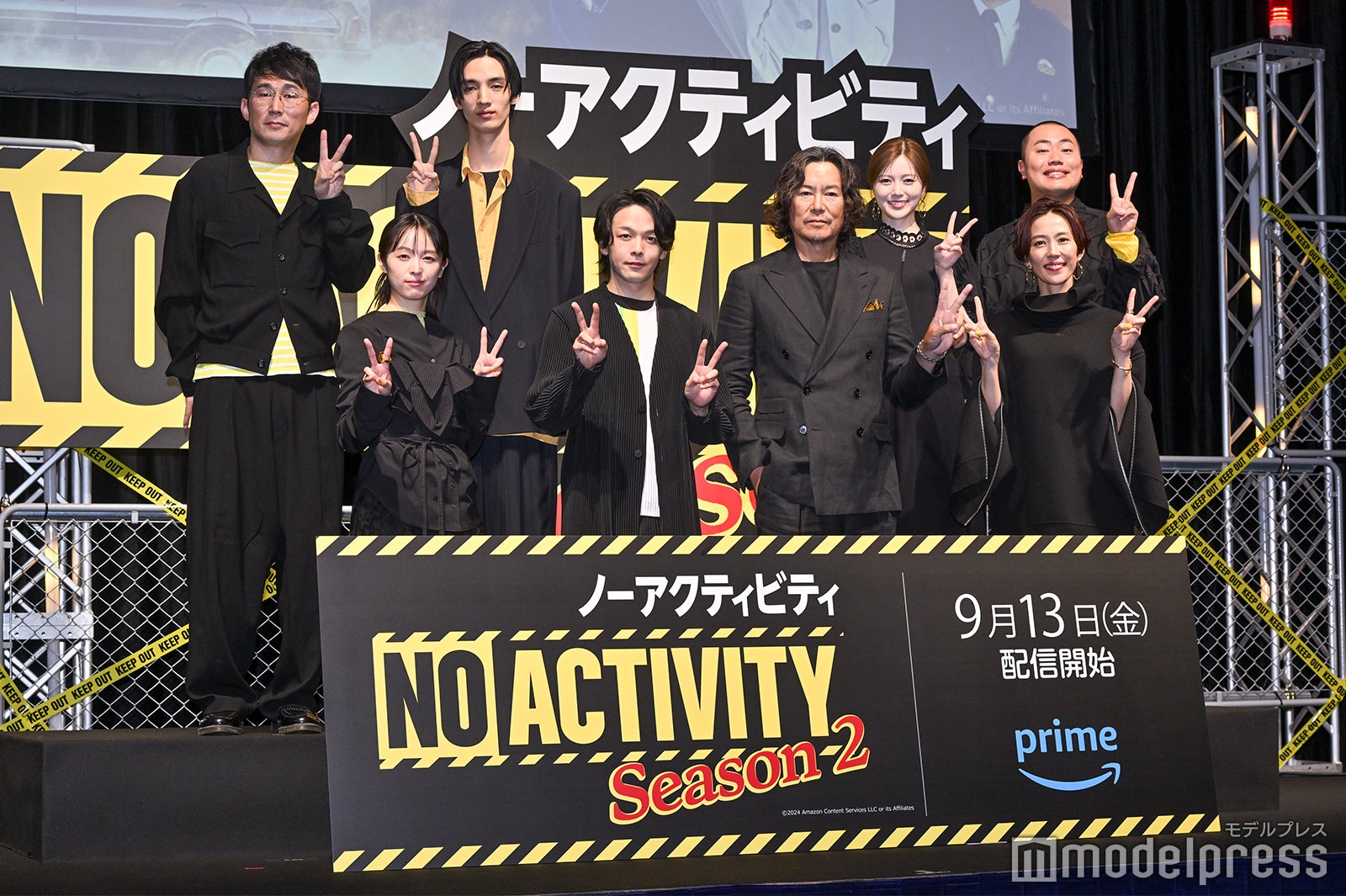 （後列左より）じろう、清水尋也、白石麻衣、岡部大（前列左より）清野菜名、中村倫也、豊川悦司、木村佳乃
（C）モデルプレス