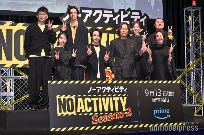 (後列左より)じろう、清水尋也、白石麻衣、岡部大(前列左より)清野菜名、中村倫也、豊川悦司、木村佳乃(C)モデルプレス