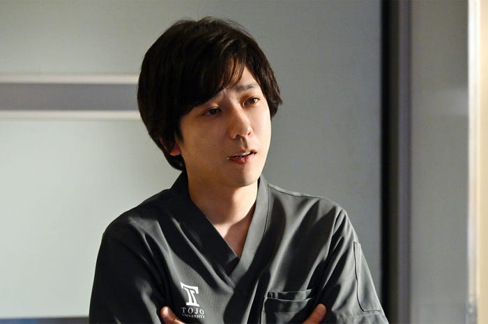 二宮和也「ブラックペアン シーズン2」第8話より(C)TBS