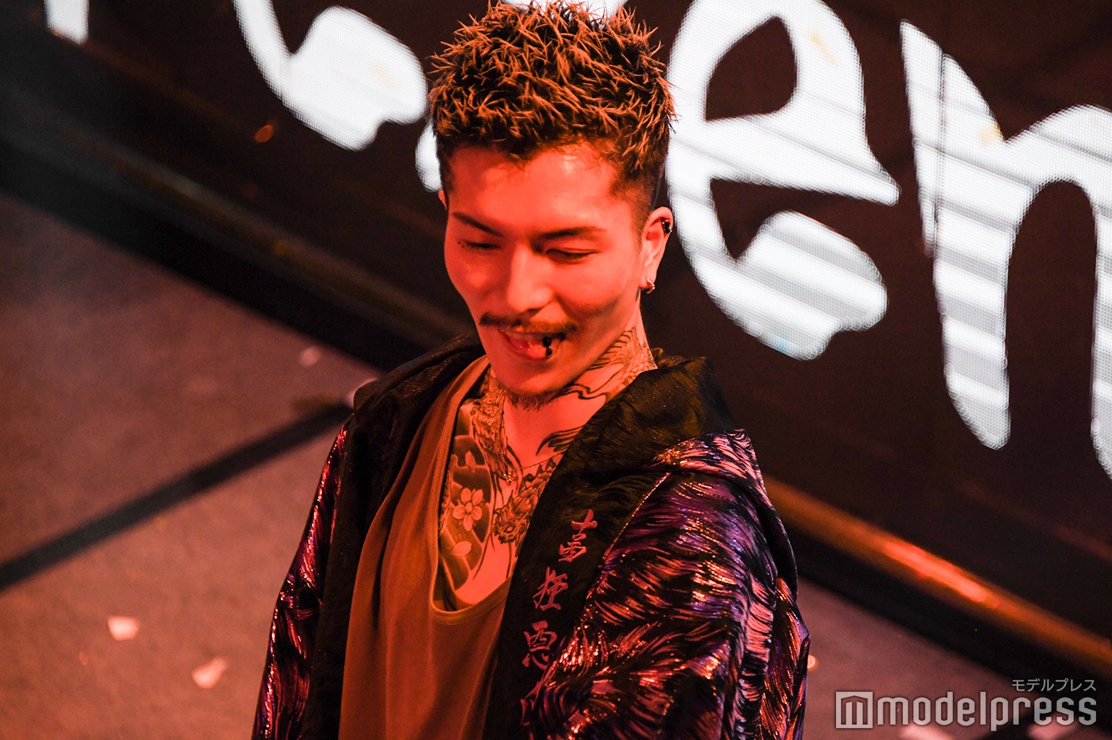 DJふぉい 「レペゼン恐怖のカウントダウンライブ ～ガチで生配信～」（C）モデルプレス