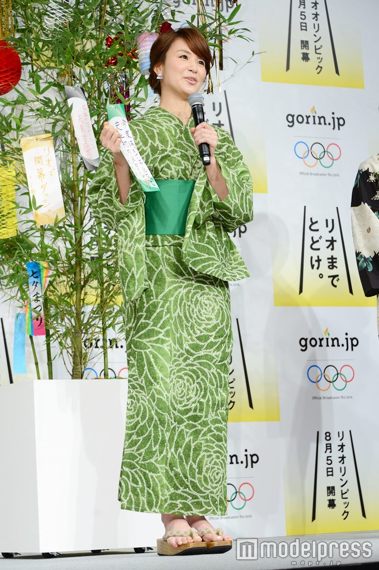画像1 33 各局美人女子アナ 華やか浴衣姿で集結 リオ五輪に向け 短冊 で願う モデルプレス 画像1 33 各局美人女子アナ 華やか浴衣姿で集結 リオ五輪に向け 短冊 で願う モデルプレス