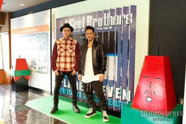 (左から)山下健二郎、今市隆二