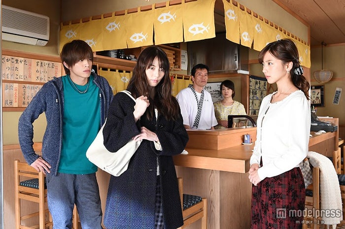 香里奈 結婚を隔てる壁 それぞれの想いがぶつかり合う 結婚式の前日に 第7話あらすじ モデルプレス 香里奈 結婚を隔てる壁 それぞれの想いがぶつかり合う 結婚式の前日に 第7話あらすじ モデルプレス