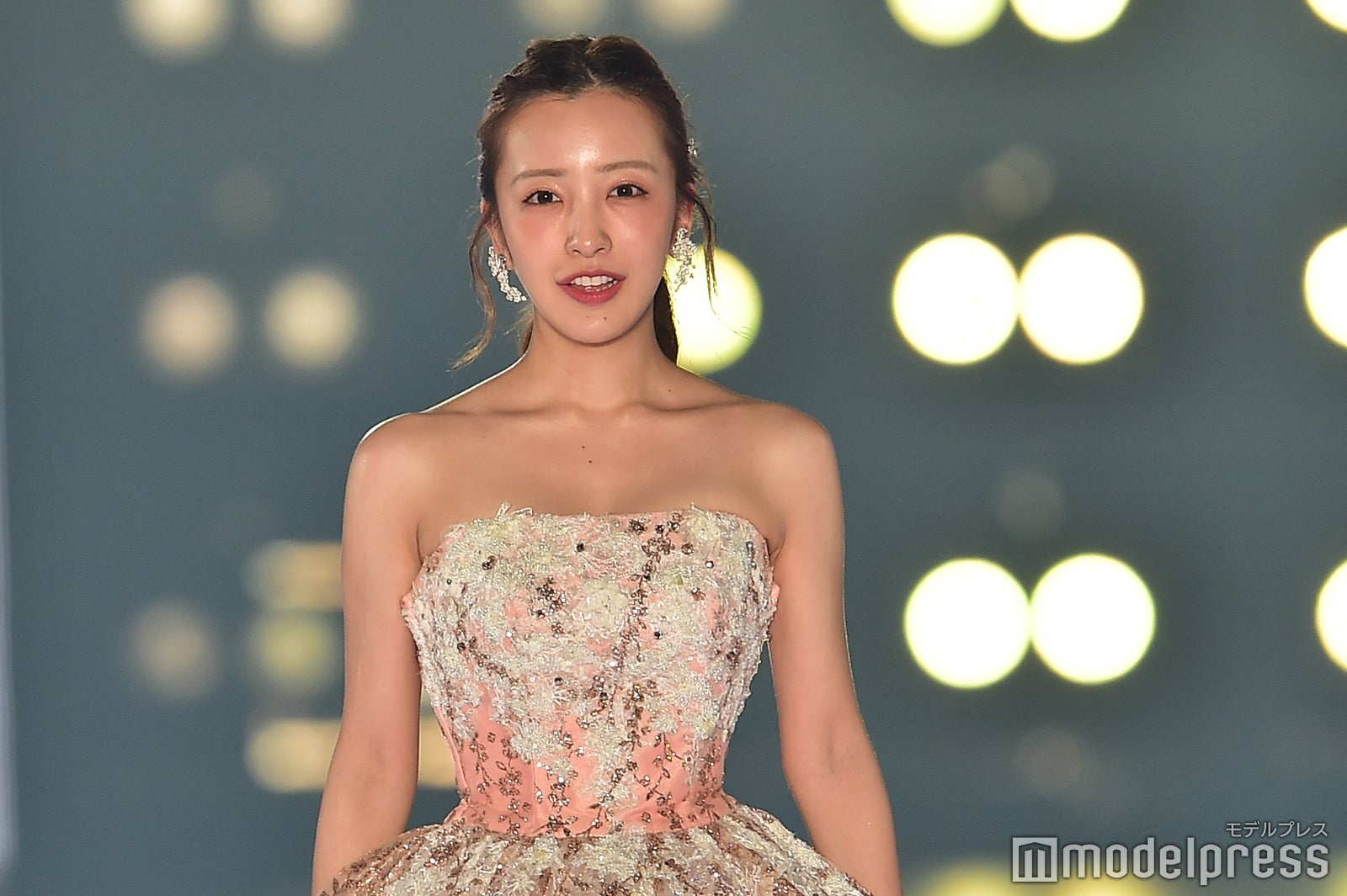 板野友美（C）モデルプレス