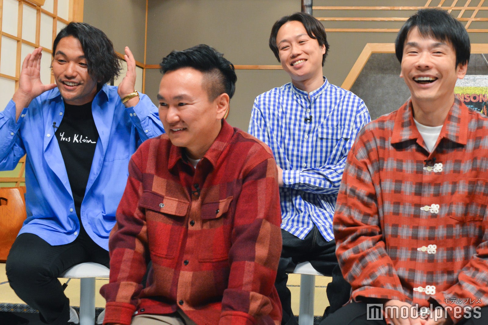 「ジョンソン」囲み取材の模様（C）モデルプレス