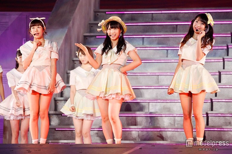 アンダーガールズ（C）AKS