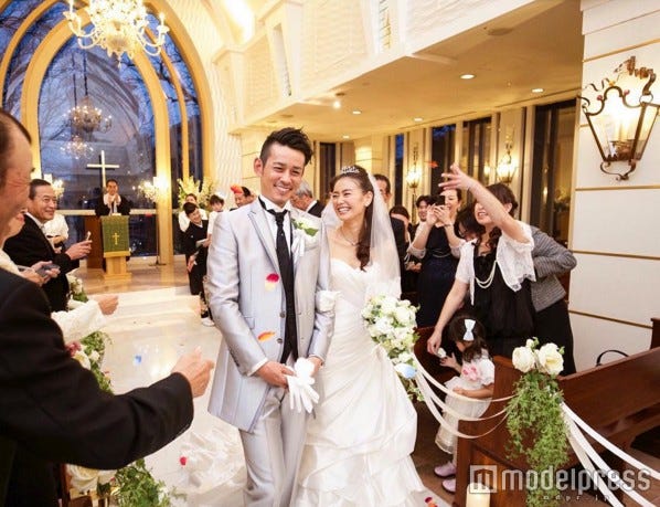 モデル葛岡碧 元jリーガー千葉直樹と挙式 2ショットに 美男美女 の声 モデルプレス モデル葛岡碧 元jリーガー千葉直樹と挙式 2ショットに 美男美女 の声 モデルプレス