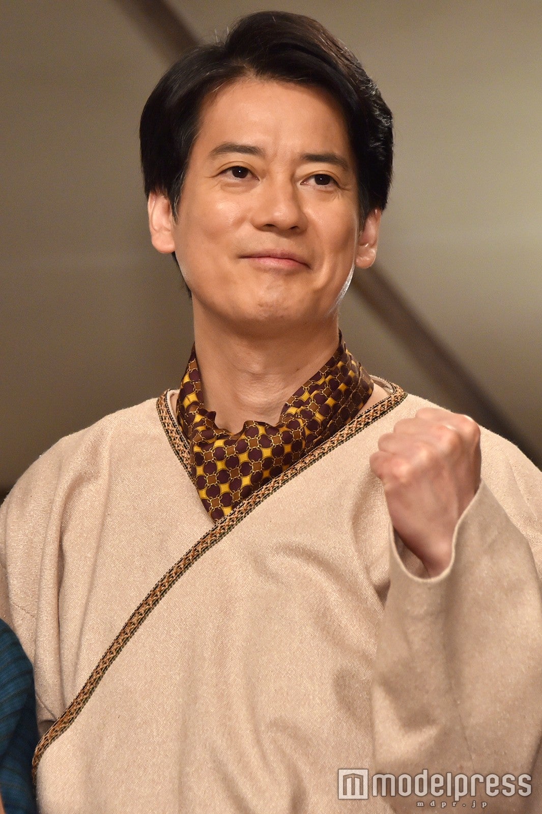 「とと姉ちゃん」スカート履いた唐沢寿明に「足ほそ！」「違和感なし」と驚きの声 “朝ドラ受け”でも絶賛