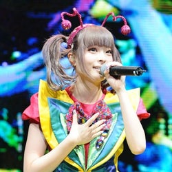 きゃりー、タイ初ライブで1万人の大合唱 現地メディアの取材殺到