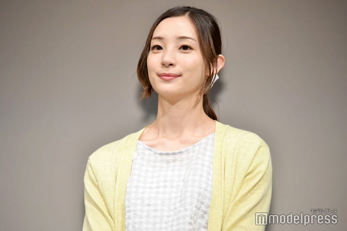 足立梨花(C)モデルプレス