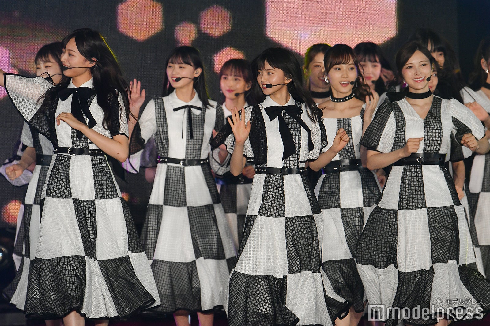 乃木坂46（C）モデルプレス