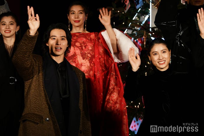 山崎賢人、土屋太鳳(C)モデルプレス
