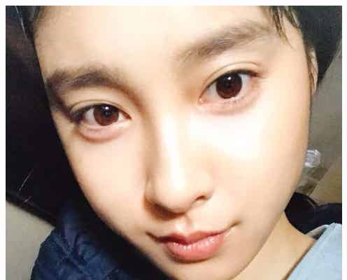 土屋太鳳、デコ出し×ドアップで美肌輝く「すっぴん?」「透明感溢れてる」
