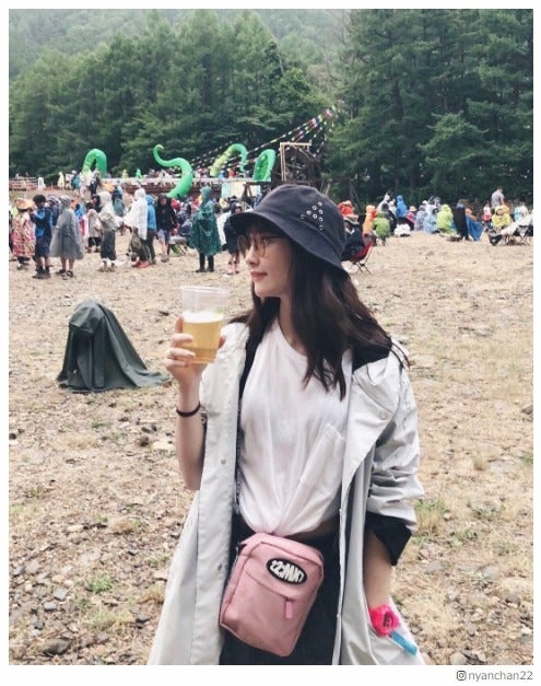 小嶋陽菜、フジロック初参戦“完全防備”姿が可愛いと話題に