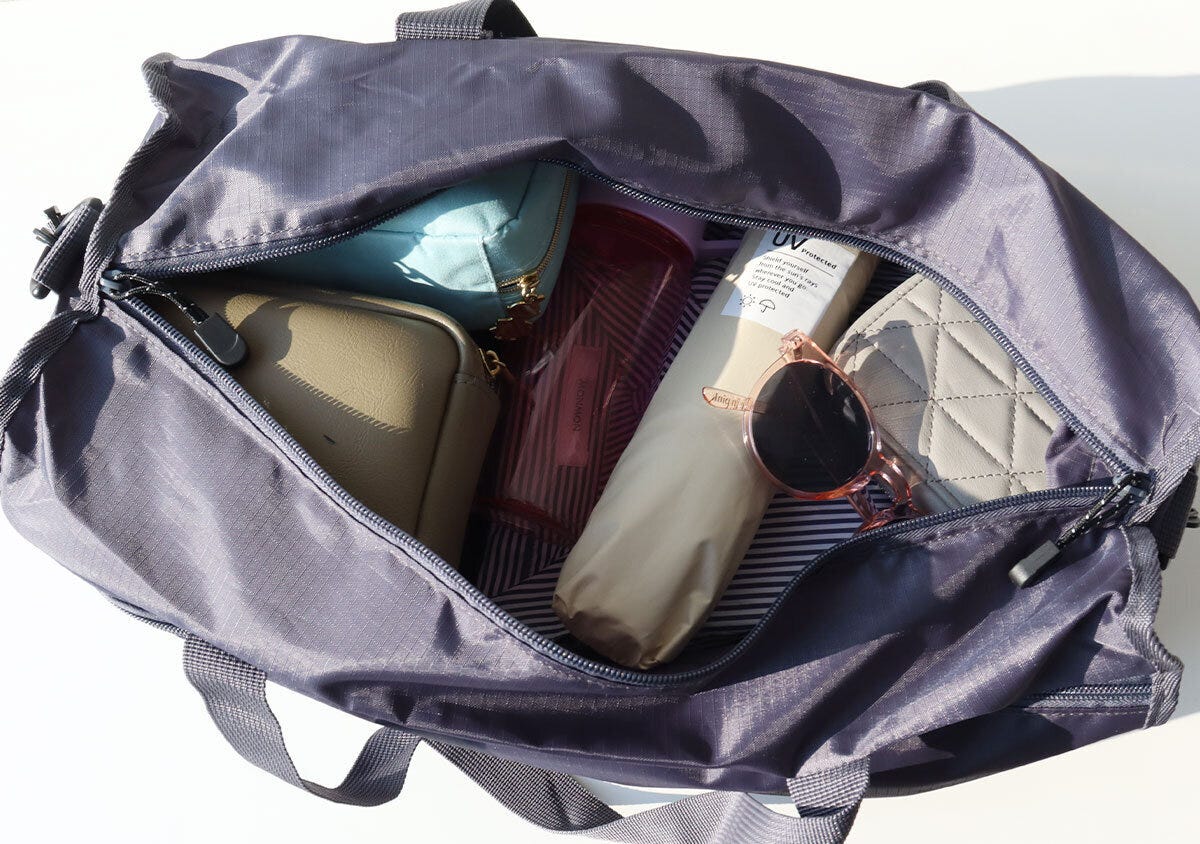 宝島社 雑誌付録 オトナミューズ4月号増刊 Coleman(コールマン)大きな前ポケットが付いた軽量ボストンバッグ 宝島社雑誌付録のオトナミューズ4月号増刊のColeman(コールマン)大きな前ポケットが付いた軽量ボストンバッグ4