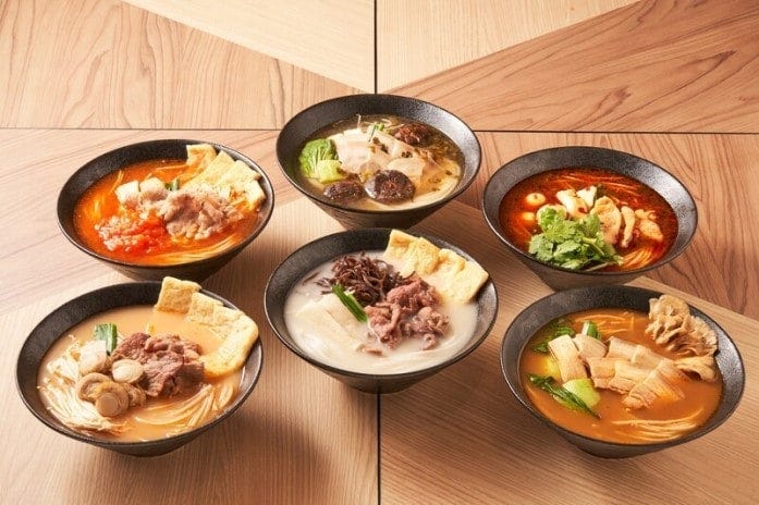 辛さレベルが選べるのはもちろん、トマトスープなど種類も豊富なスープ