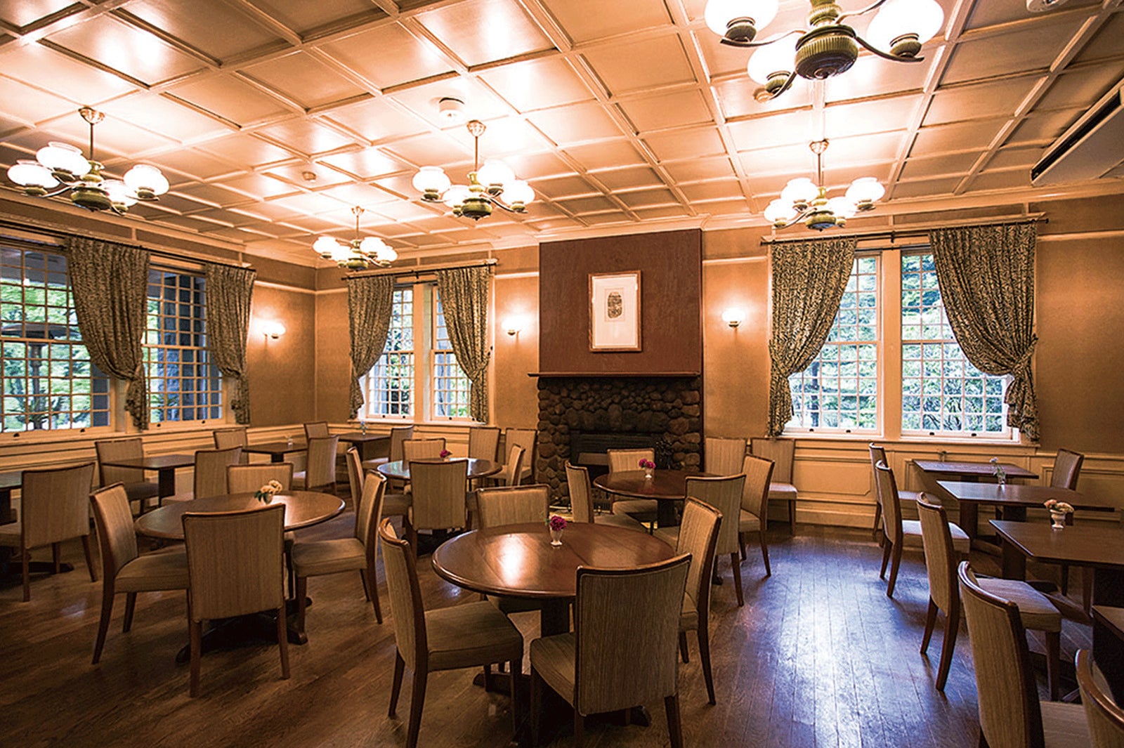 明治時代に建てられたアメリカ人実業家の別荘を改装した店内（提供画像）