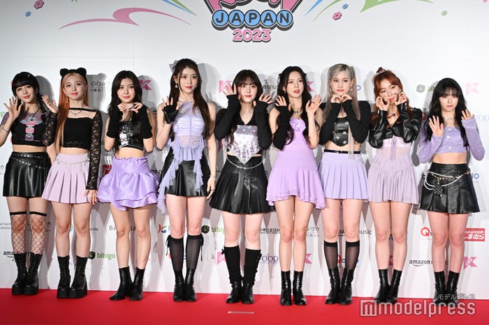 Kep1er(左から)ヒカル、イェソ、ダヨン、シャオティン、チェヒョン、ユジン、ヒュニンバヒエ、ヨンウン、マシロ (C)モデルプレス