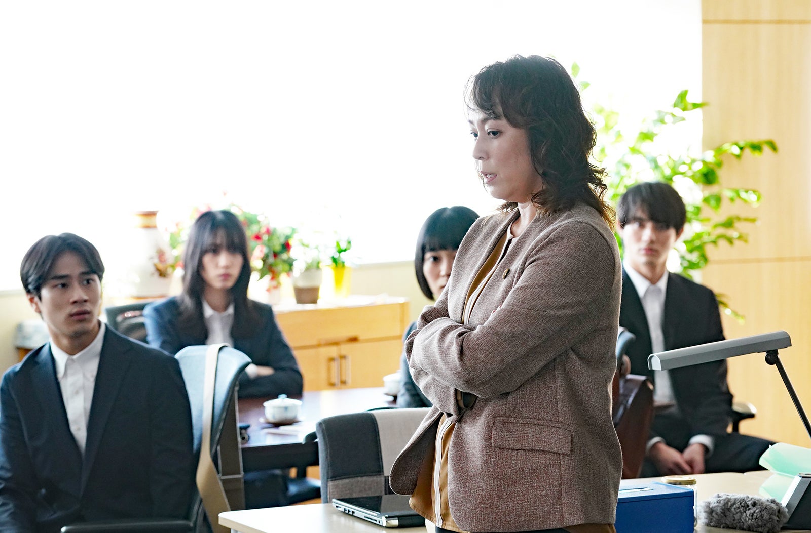 佐藤仁美 「女神の教室～リーガル青春白書～」第1話より（C）フジテレビ