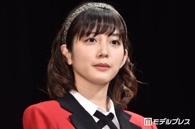 画像54 69 浜辺美波 森川葵 イチャつく やっぱりこのコンビ感がいい 映画 賭ケグルイ モデルプレス