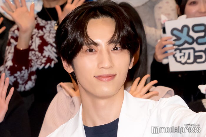 許豊凡(C)モデルプレス