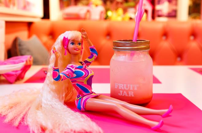 特集は“フォトジェニックTOKYO!”/画像提供:株式会社KADOKAWA