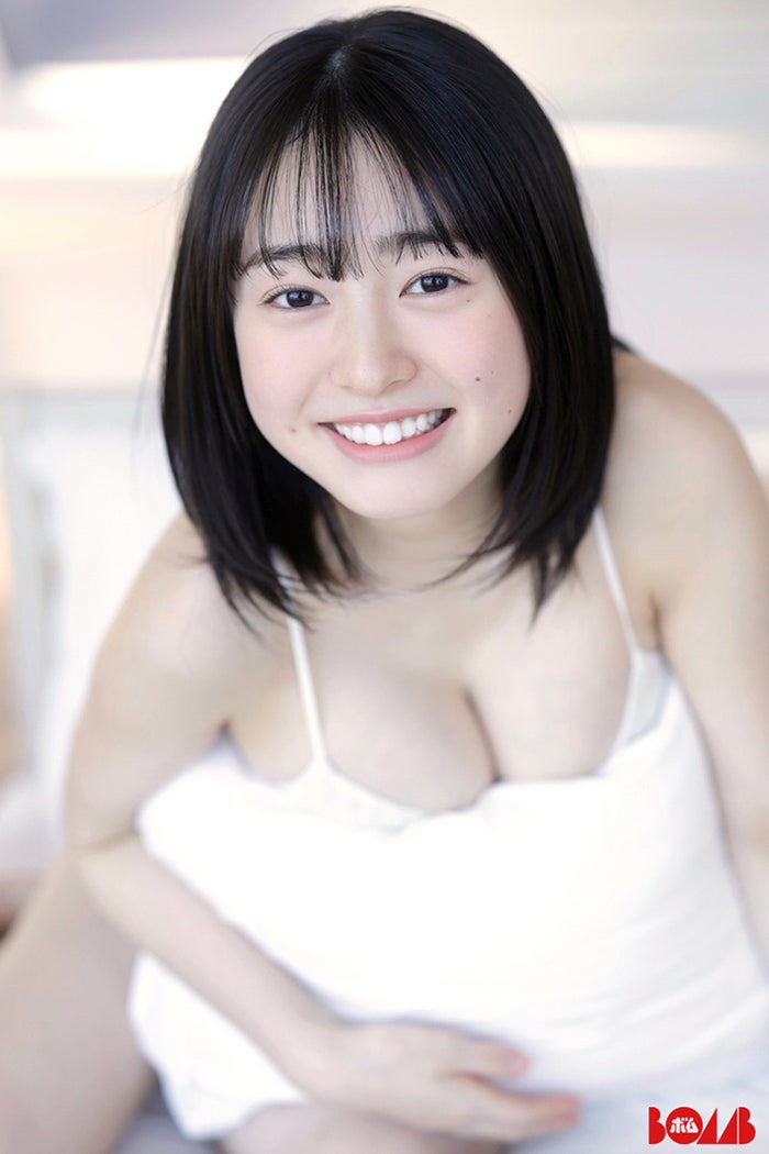 「美少女図鑑アワード2023」白濱美兎、美谷間くっきりビキニ姿 制服・すっぴんも披露＜独占カットあり＞