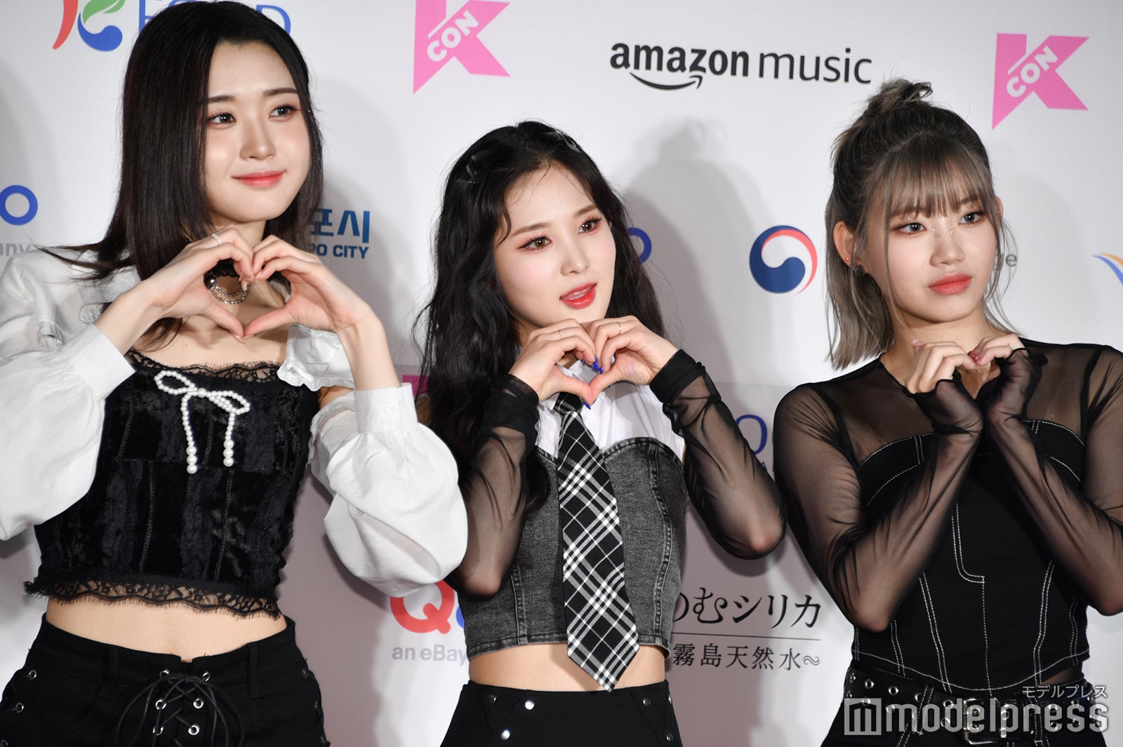 TRI.BE（C）モデルプレス